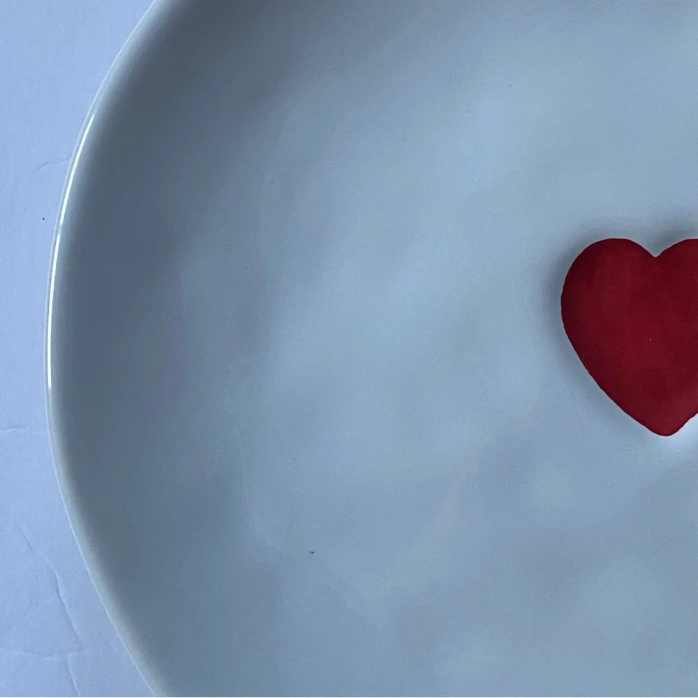 Williams Sonoma Red Heart Plates 9.5 Stoneware Valentine’s Day Love EUC Rustic